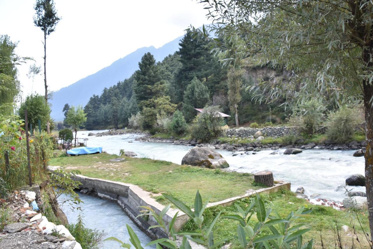 Lidder Palace Pahalgām Buitenkant foto