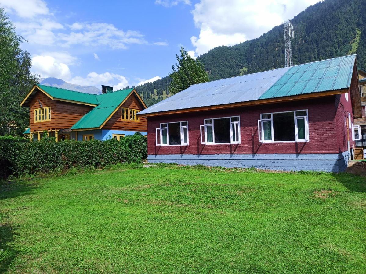 Lidder Palace Pahalgām Buitenkant foto