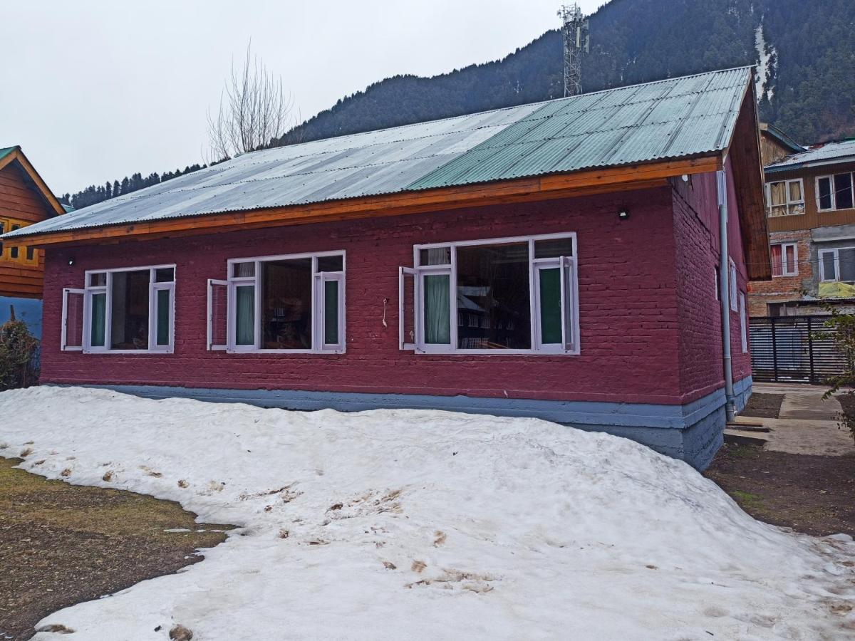 Lidder Palace Pahalgām Buitenkant foto