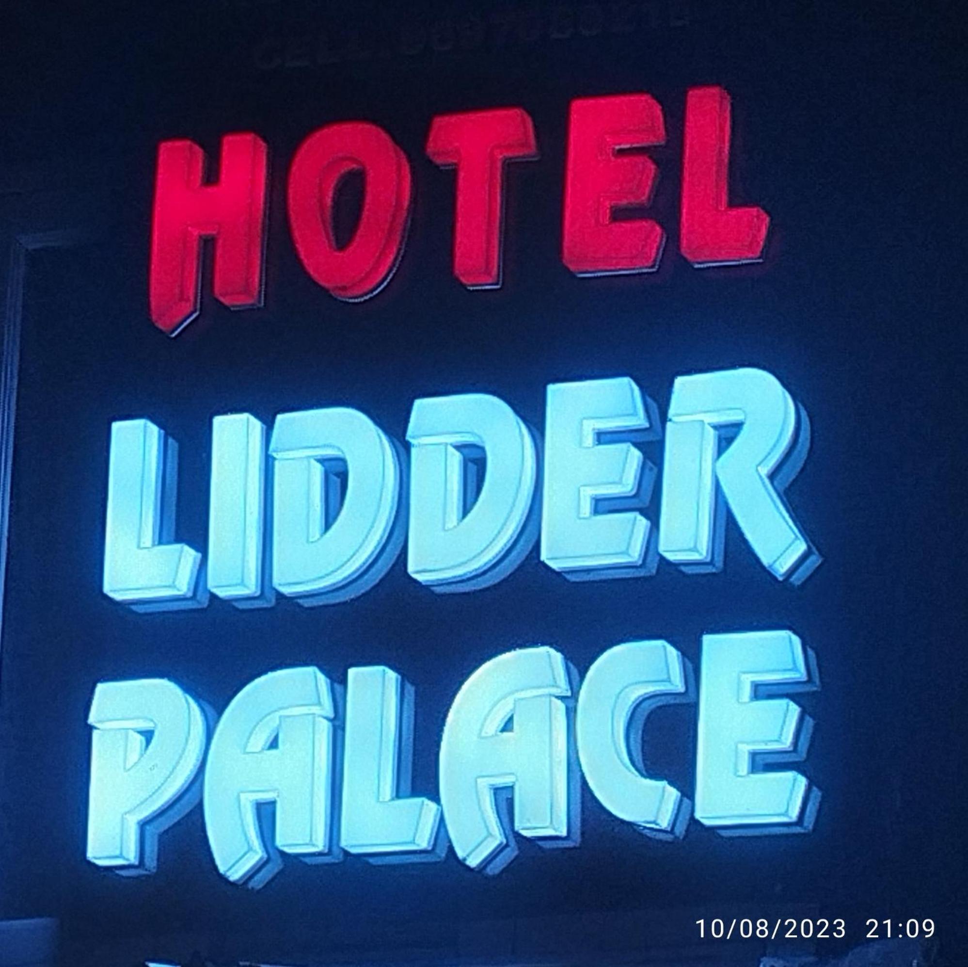 Lidder Palace Pahalgām Buitenkant foto